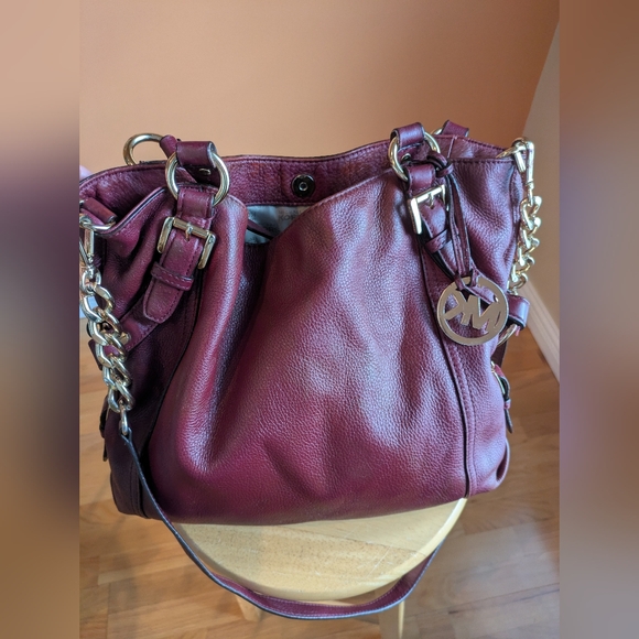 MICHAEL KORS Handbags - MICHAEL KORS BURGUNDY BAG Shoulder Leather Gold Hardwer